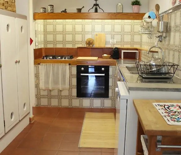 Апартаменты Comodo Con Giardino E Patio Санремо