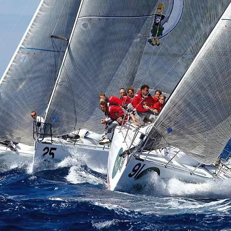 Comodo Con Giardino E Patio Санремо