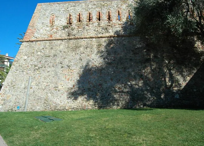 Appartamento Comodo Con Giardino E Patio *